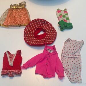 Mattel Barbie/ Francine Doll Clothing Set with Pink and Red Outfits